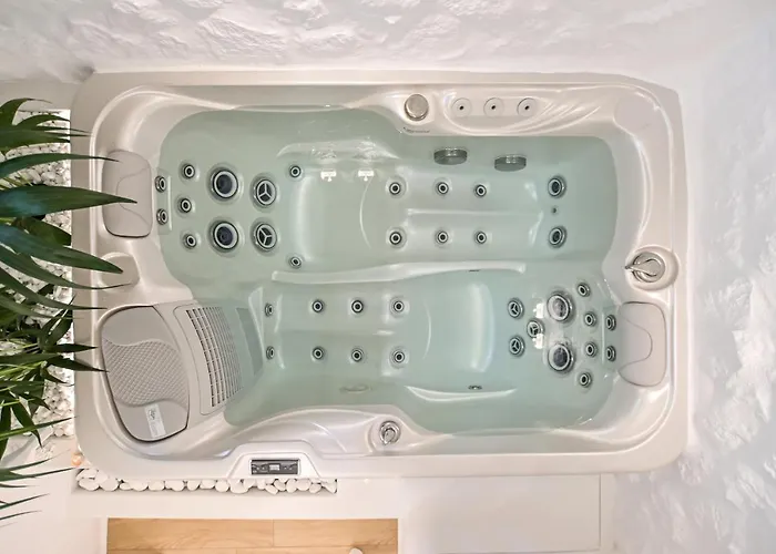 Mythos Luxury * Naxos City